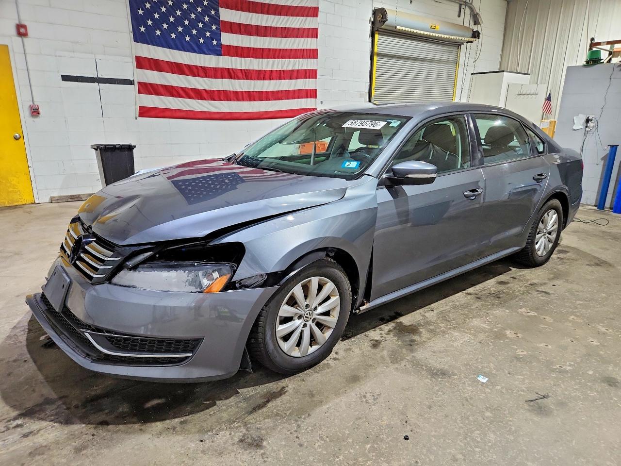 2014 VOLKSWAGEN PASSAT S | 1VWAT7A39EC027391 | UPCARS