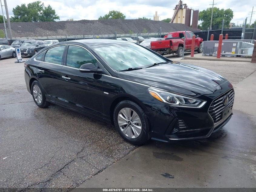 2018 HYUNDAI SONATA HYBRID SE | KMHE24L34JA086711 | UPCARS
