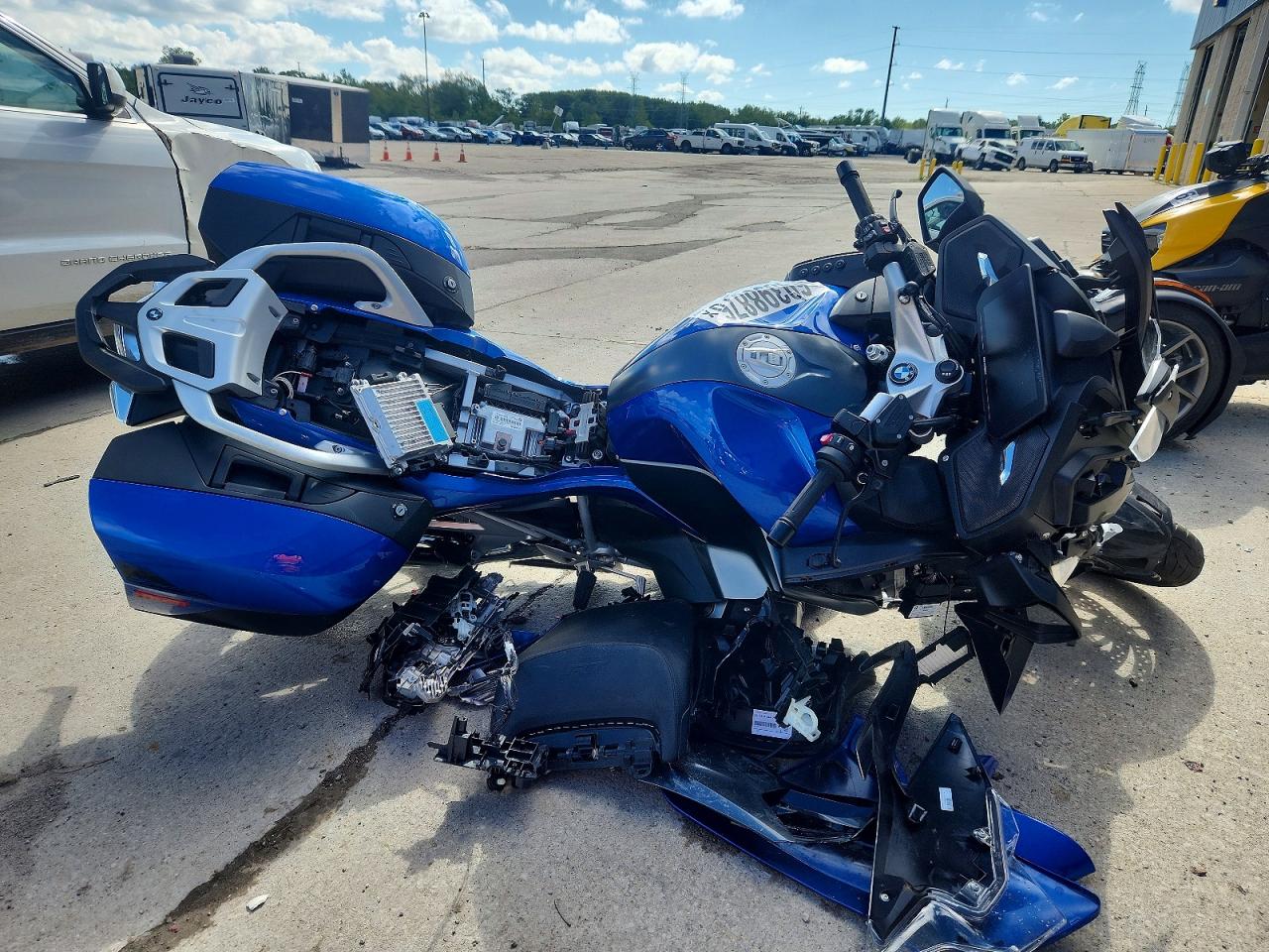 2024 BMW R-SERIES RT | WB10L0300R6K40577 | UPCARS
