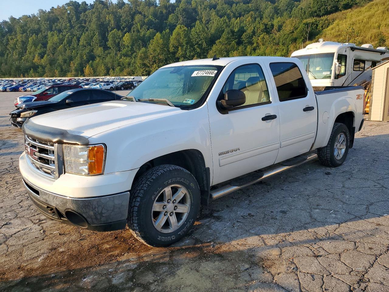2011 GMC SIERRA K1500 SLE | 3GTP2VE39BG283361 | UPCARS