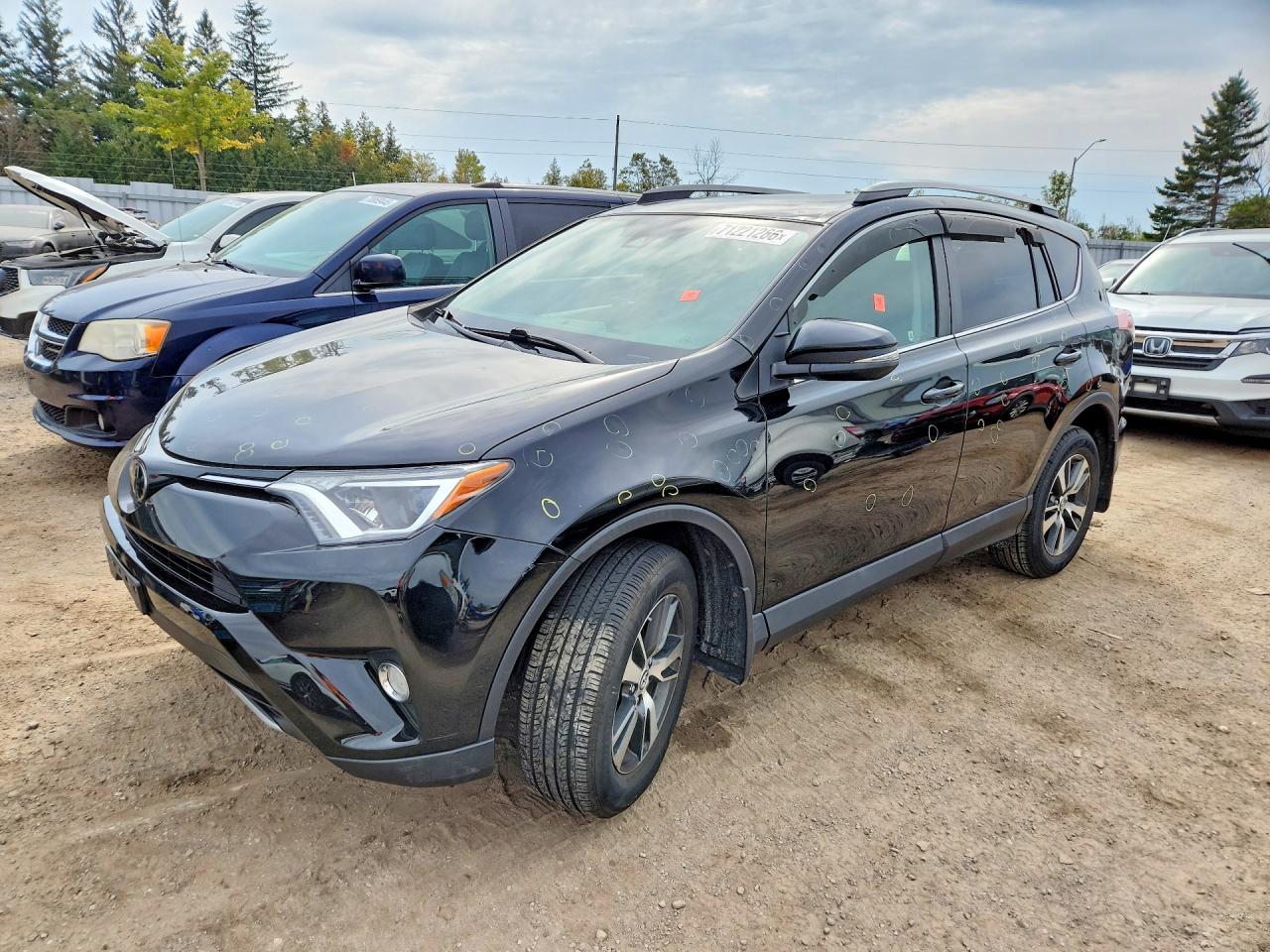 2018 TOYOTA RAV4 XLE | 2T3RFREV4JW828337 | UPCARS