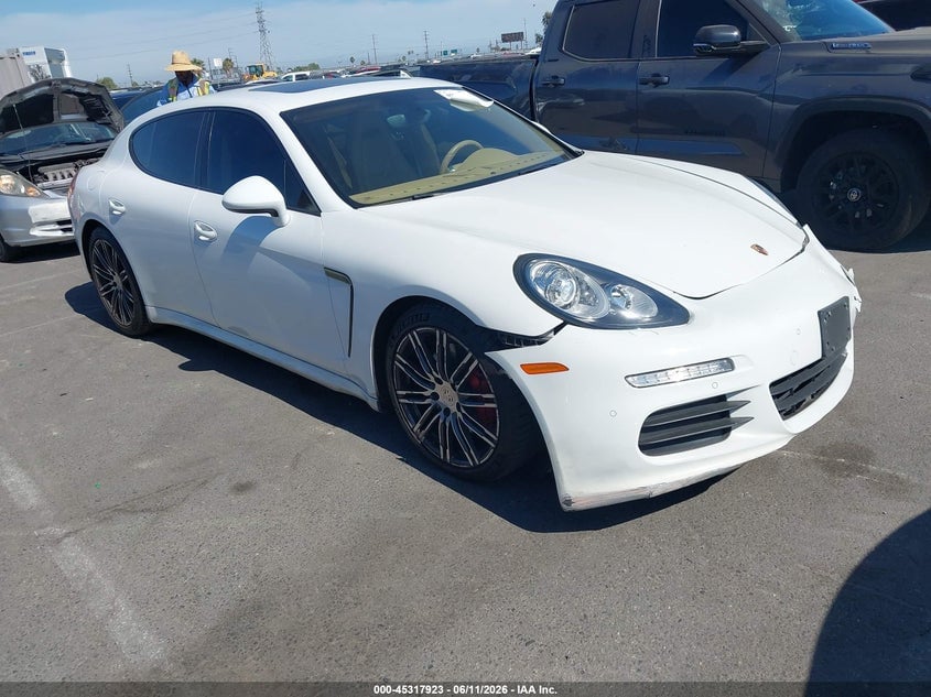 2015 PORSCHE PANAMERA 4 | WP0AA2A7XFL001429 | UPCARS