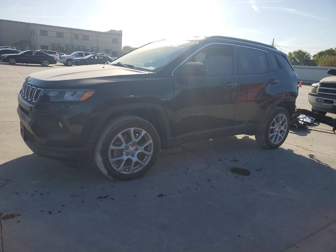 2024 JEEP COMPASS LATITUDE LUX | 3C4NJDFN5RT581878 | UPCARS