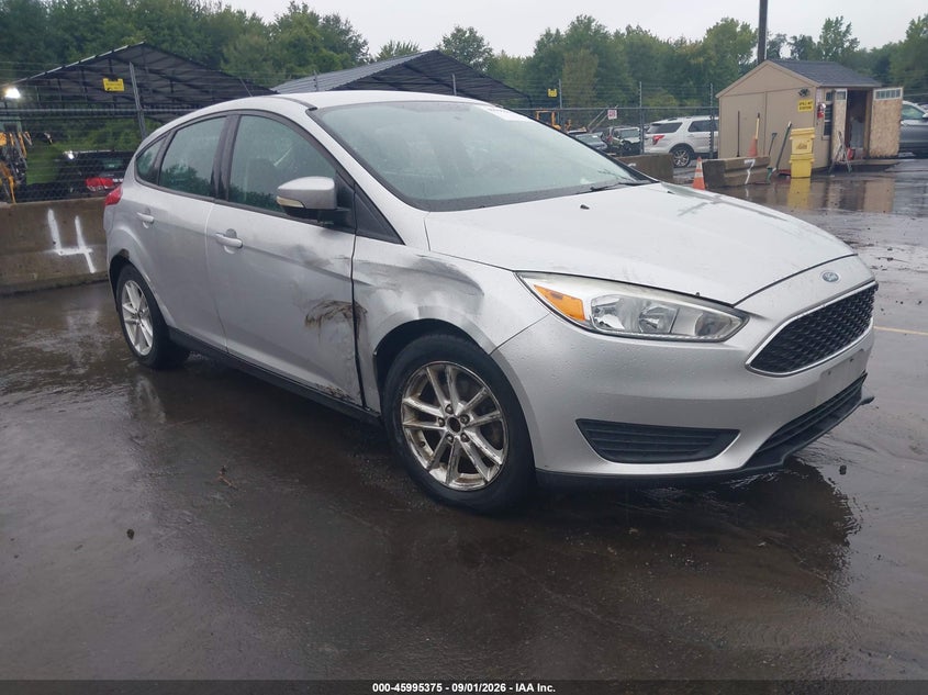 2015 FORD FOCU SE | 1FADP3K28FL364841 | UPCARS