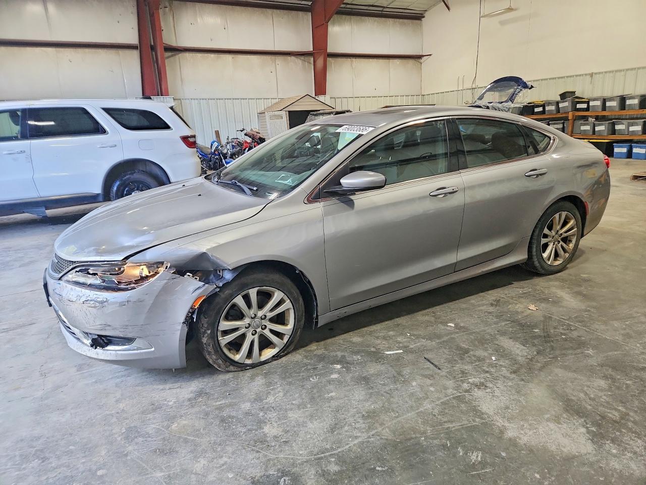 2015 CHRYSLER 200 LIMITED | 1C3CCCAB6FN631194 | UPCARS