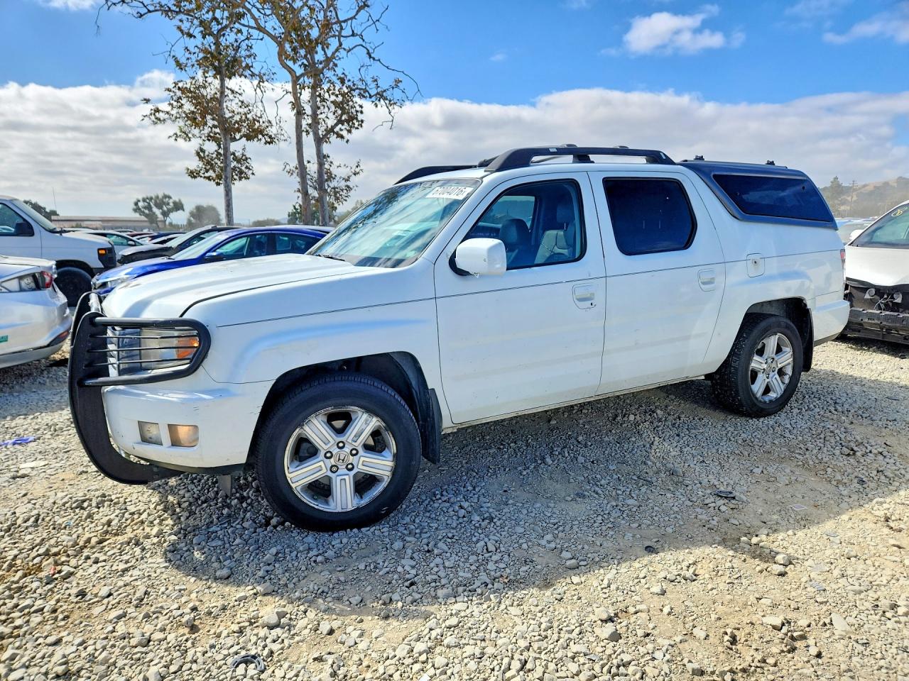 2013 HONDA RIDGELINE RTL | 5FPYK1F58DB003894 | UPCARS