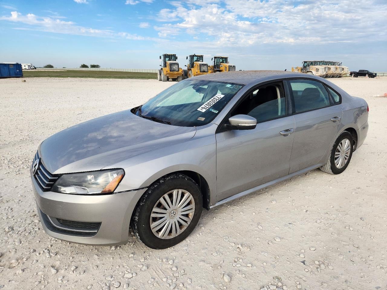 2014 VOLKSWAGEN PASSAT S | 1VWAS7A33EC052824 | UPCARS