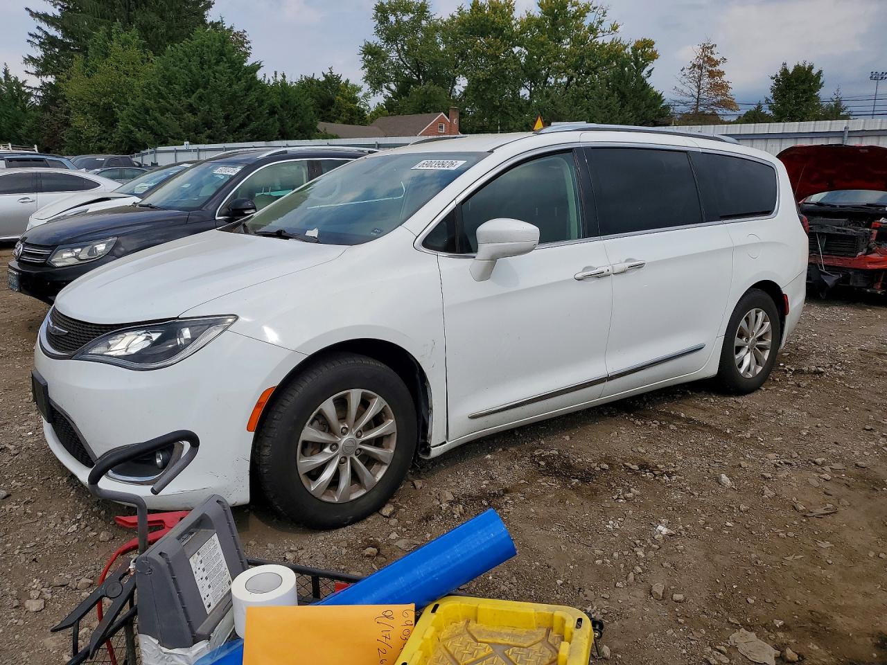2018 CHRYSLER PACIFICA TOURING L | 2C4RC1BG0JR124291 | UPCARS
