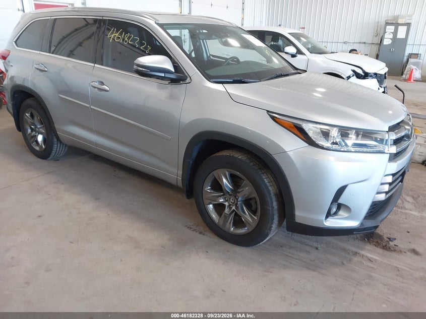 2017 TOYOTA HIGHLANDER LIMITED PLATINUM | 5TDDZRFH3HS391940 | UPCARS