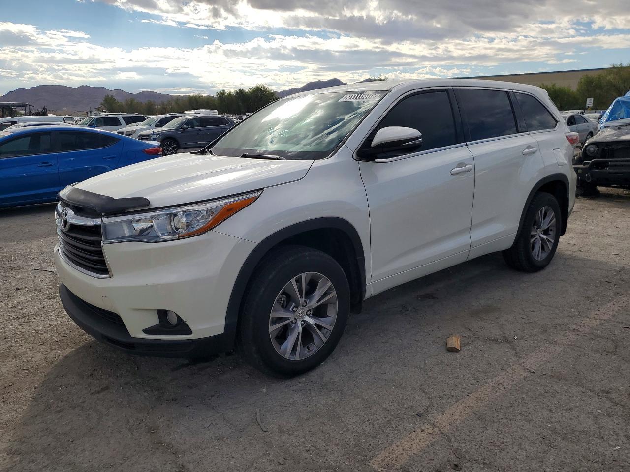 2015 TOYOTA HIGHLANDER LE PLUS | 5TDBKRFH8FS191712 | UPCARS