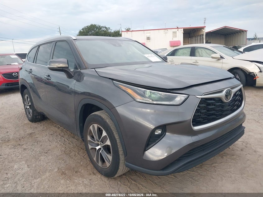 2021 TOYOTA HIGHLANDER XLE | 5TDGZRAH8MS084195 | UPCARS