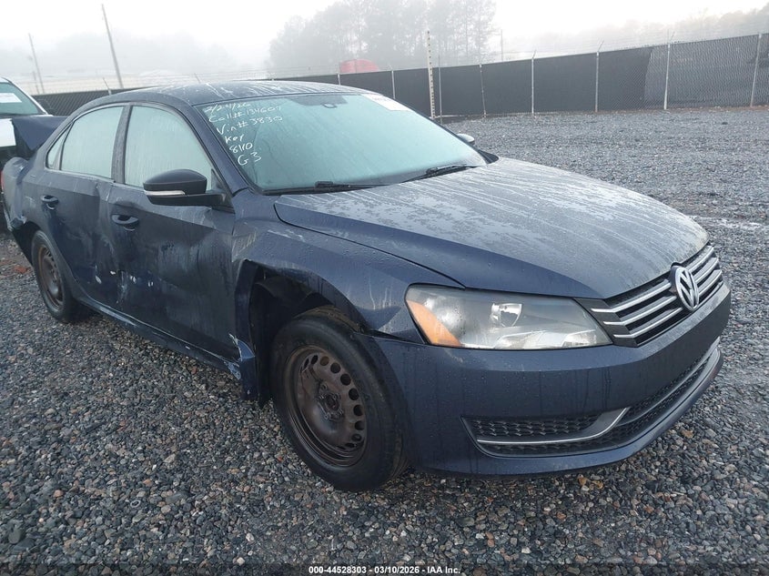 2014 VOLKSWAGEN PASSAT 1.8T S | 1VWAS7A32EC033830 | UPCARS