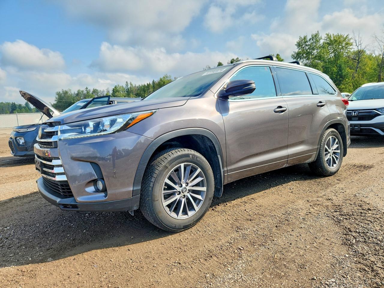 2017 TOYOTA HIGHLANDER XLE | 5TDJZRFH5HS414086 | UPCARS