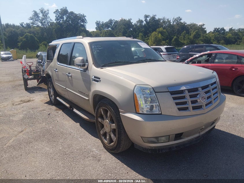 2011 CADILLAC ESCALADE ESV LUXURY | 1GYS3HEF3BR141360 | UPCARS