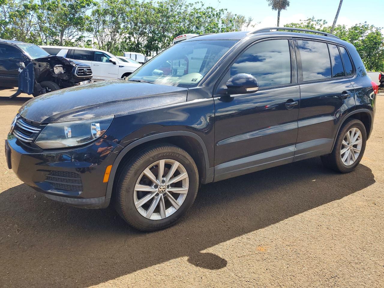 2017 VOLKSWAGEN TIGUAN S | WVGBV7AXXHK050883 | UPCARS