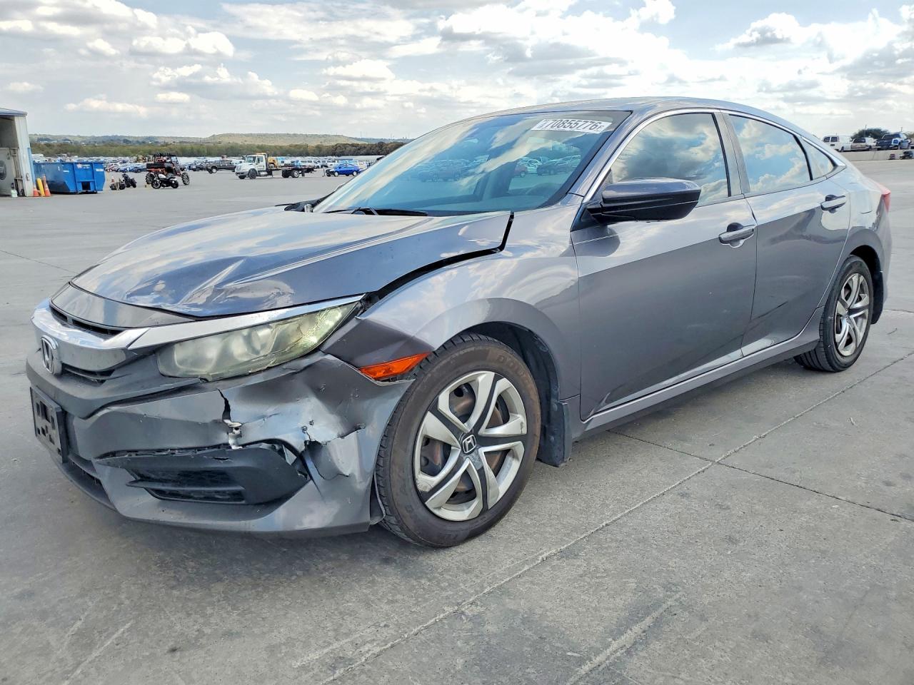 2018 HONDA CIVIC LX | 19XFC2F58JE020036 | UPCARS