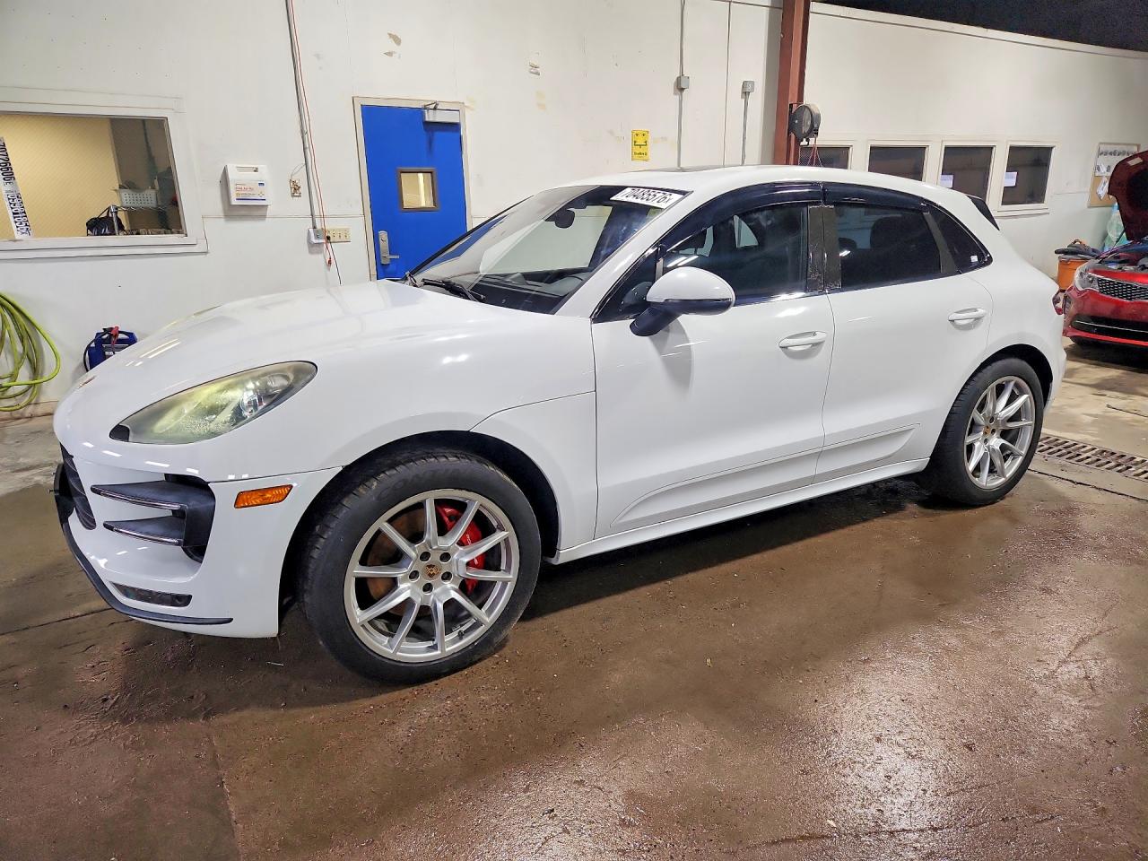 2015 PORSCHE MACAN TURBO | WP1AF2A59FLB91366 | UPCARS