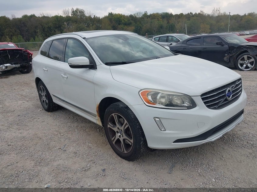 2014 VOLVO XC60 T6 R-DESIGN | YV4902DZ9E2503532 | UPCARS