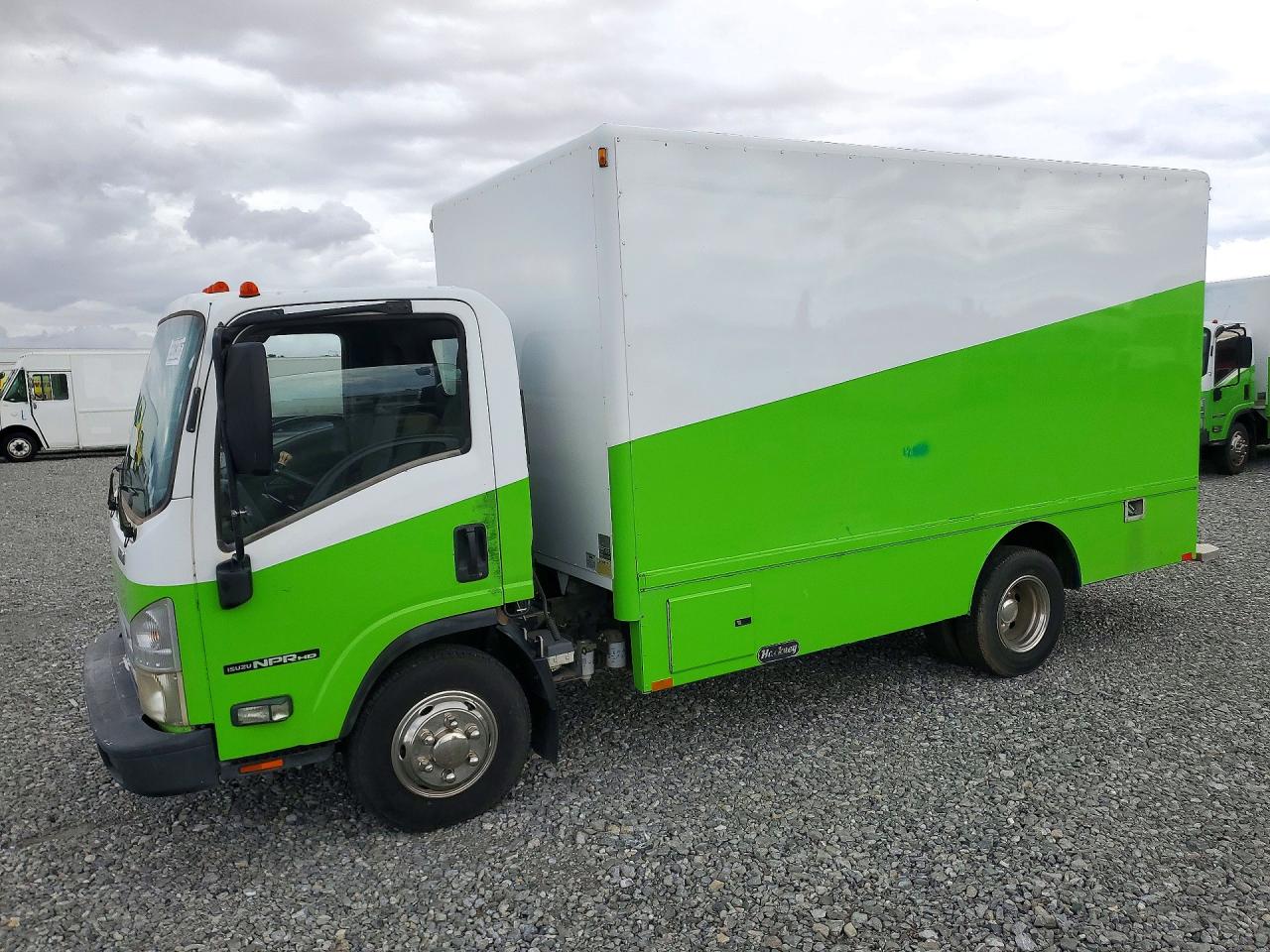 2010 ISUZU NPR BOX TRUCK | JALC4W160A7002779 | UPCARS