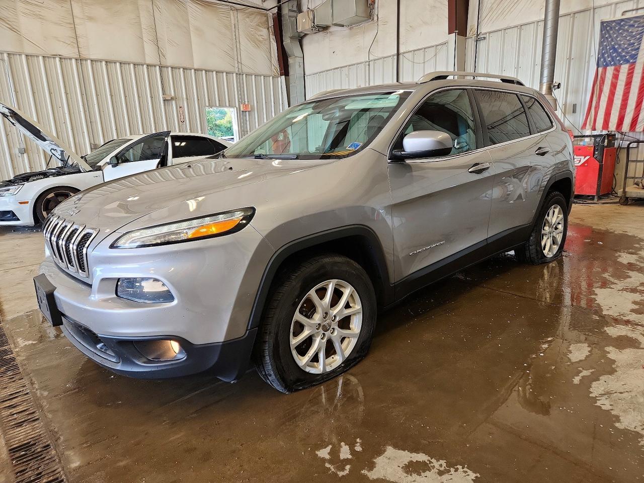 2016 JEEP CHEROKEE LATITUDE | 1C4PJMCB9GW203900 | UPCARS