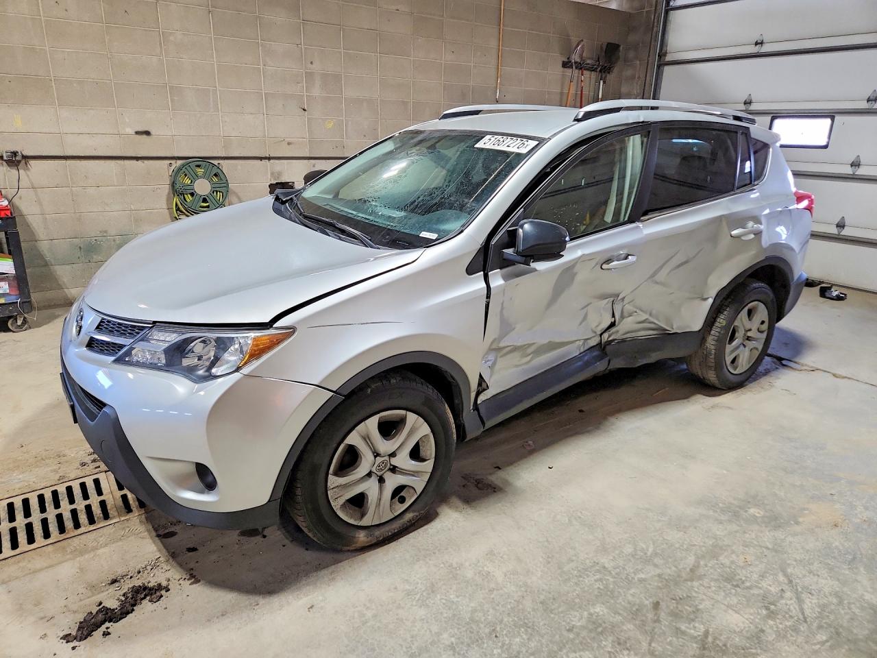 2015 TOYOTA RAV4 LE | JTMBFREV4FJ046188 | UPCARS