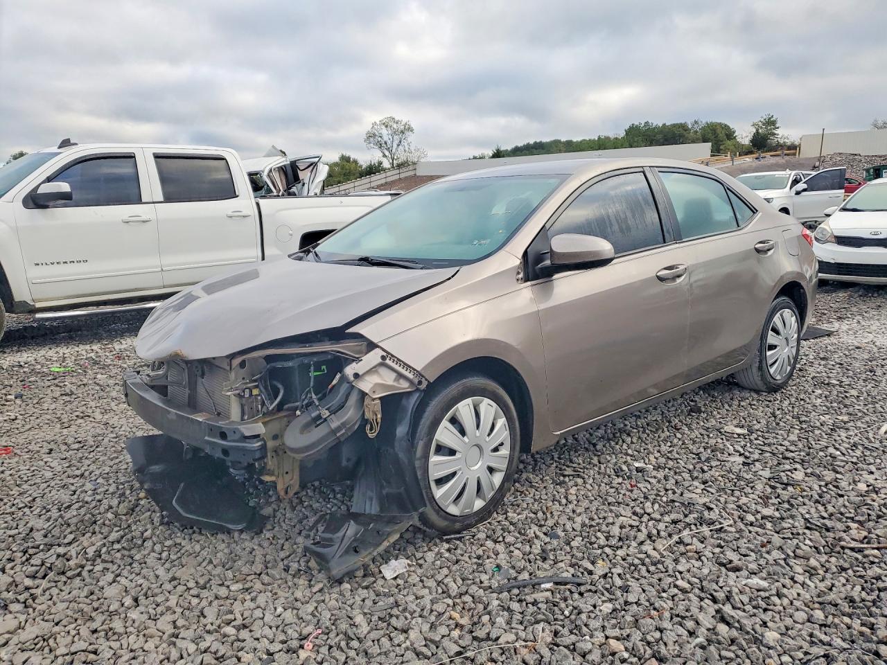 2015 TOYOTA COROLLA LE | 5YFBURHE6FP342858 | UPCARS