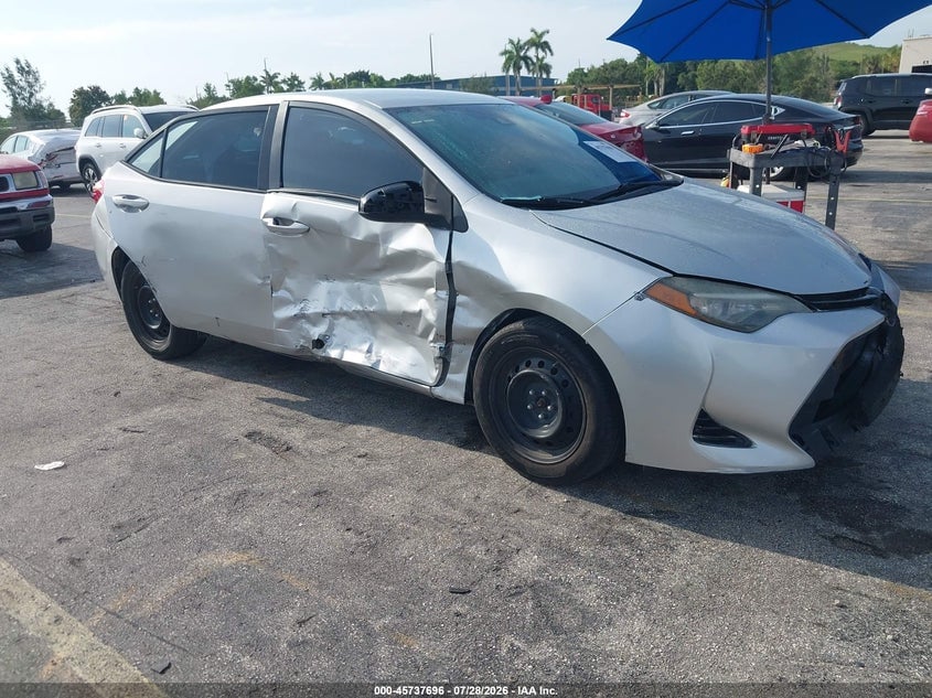 2018 TOYOTA COROLLA LE | 5YFBURHE7JP761214 | UPCARS
