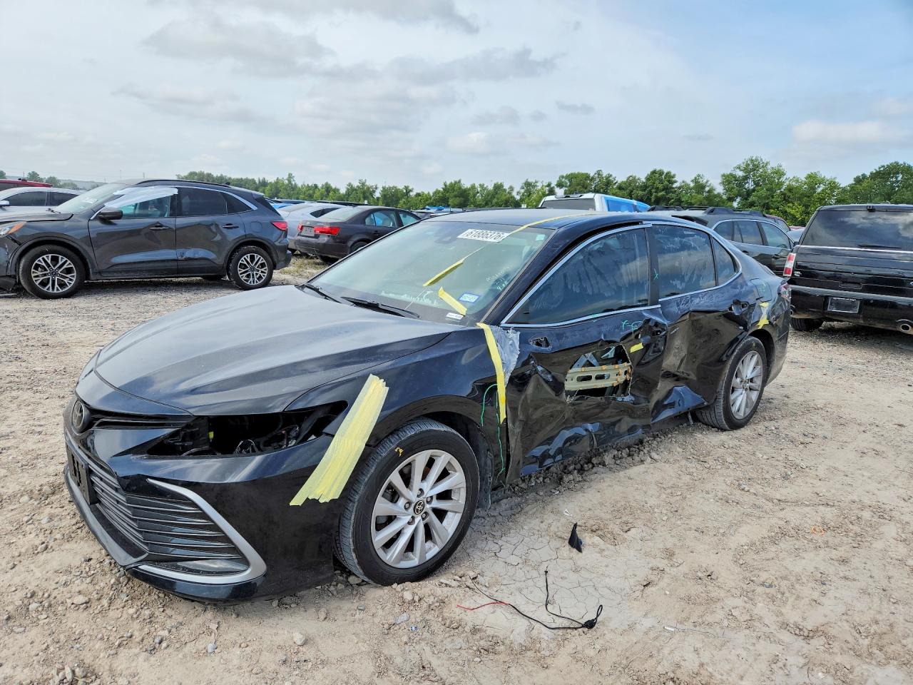 2022 TOYOTA CAMRY LE | 4T1C11AKXNU652068 | UPCARS