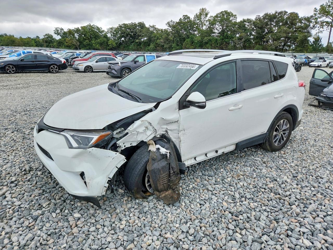 2016 TOYOTA RAV4 XLE | JTMRJREV3GD045921 | UPCARS