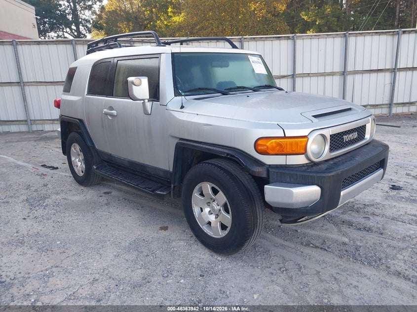 2007 TOYOTA FJ CRUISER | JTEBU11F470061735 | UPCARS