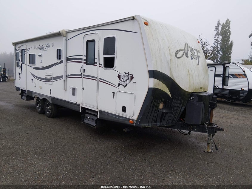 2014 NORTHWOOD ARCTIC FOX CLASSIC S | 4N11Y2528E0140809 | UPCARS