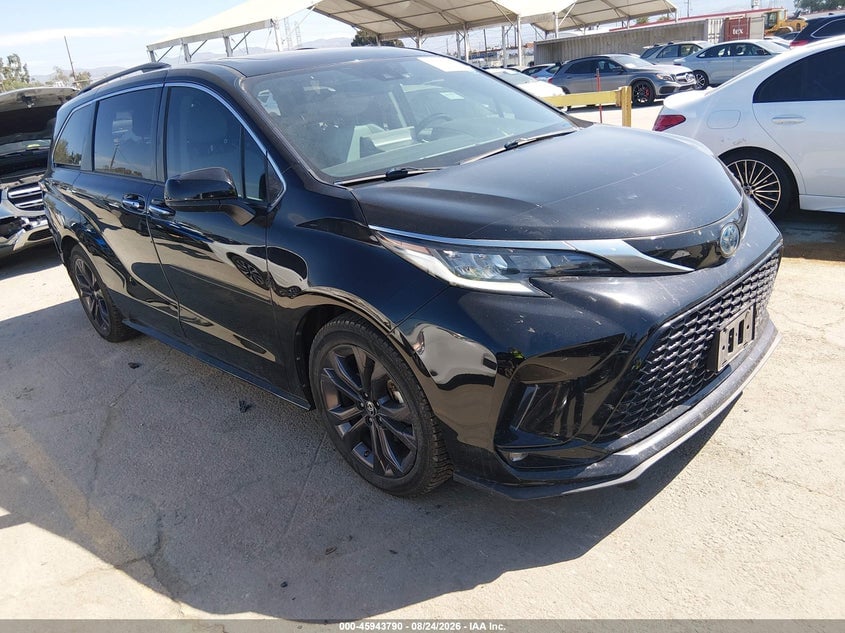 2022 TOYOTA SIENNA XSE | 5TDDRKEC3NS097804 | UPCARS