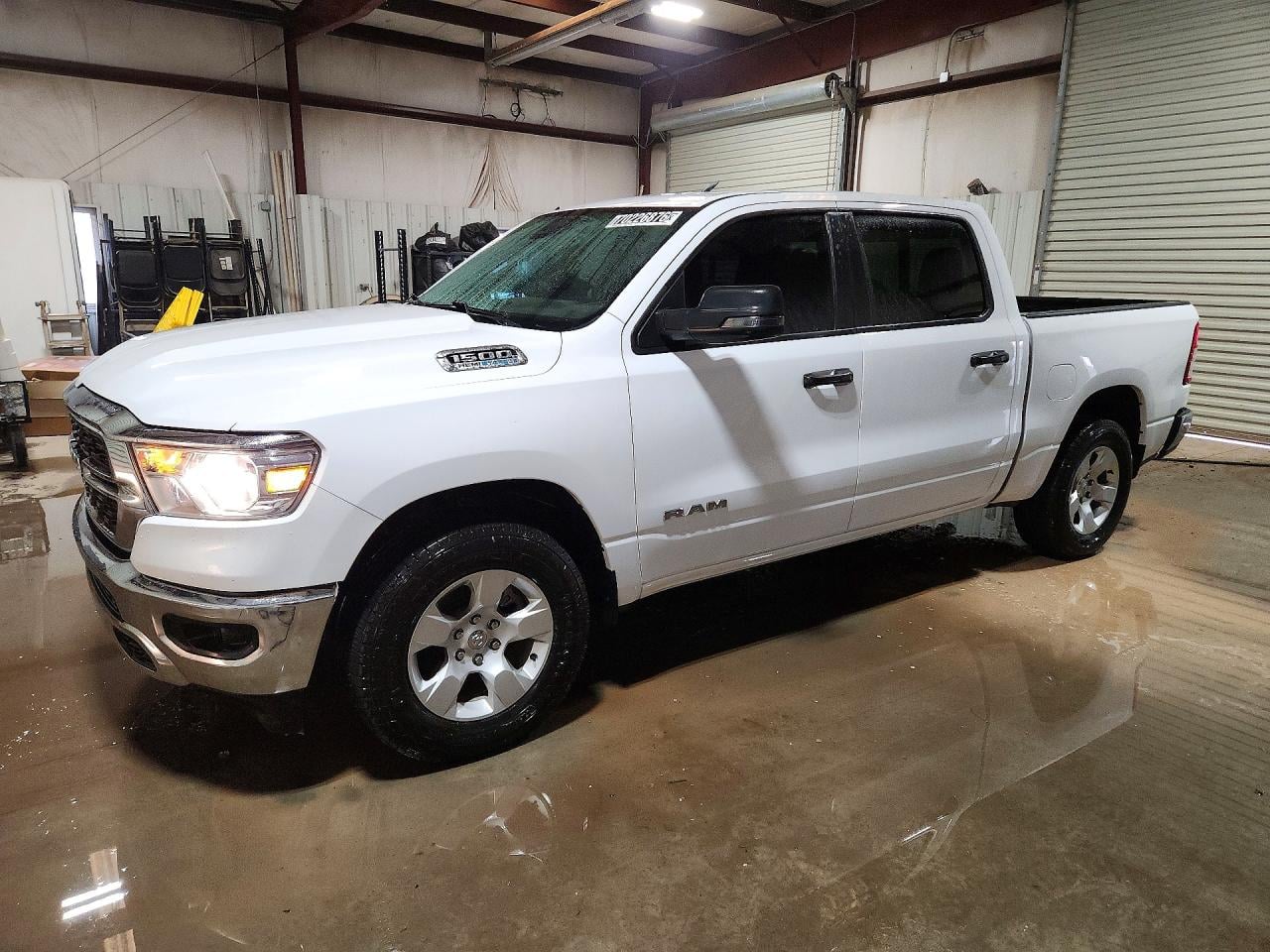 2024 RAM 1500 BIG HORN/LONE STAR | 1C6SRFFT5RN208014 | UPCARS