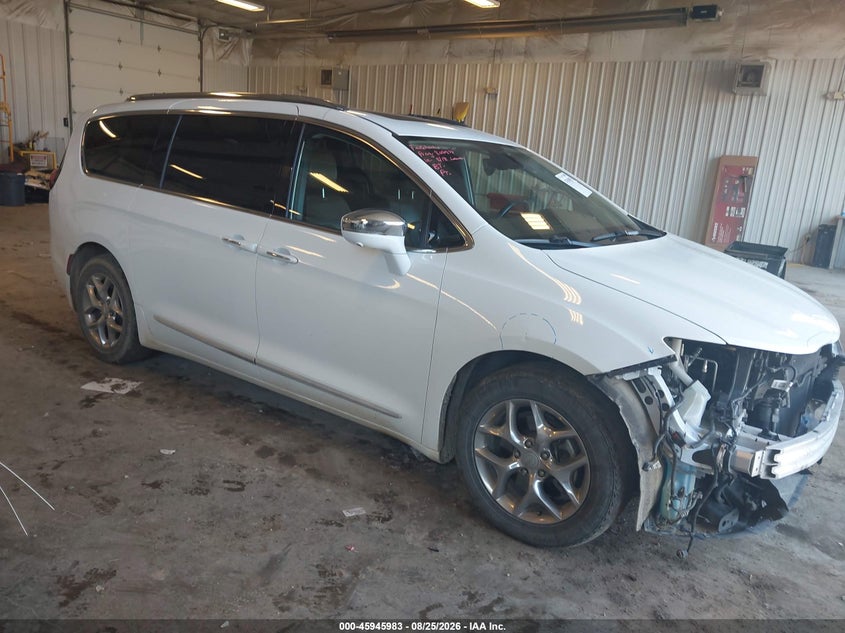 2019 CHRYSLER PACIFICA LIMITED | 2C4RC1GG8KR686336 | UPCARS