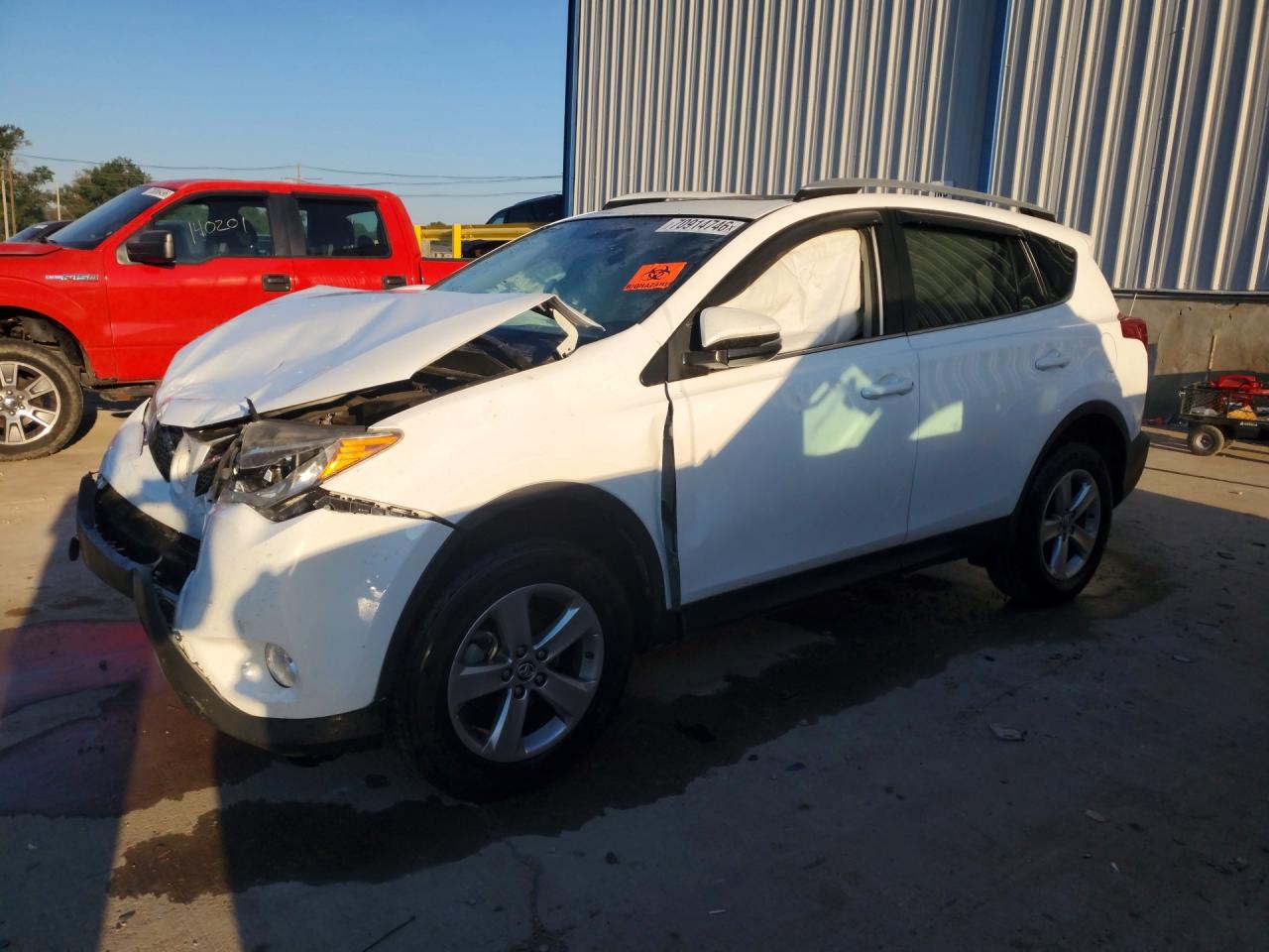 2015 TOYOTA RAV4 XLE | 2T3RFREV4FW341789 | UPCARS