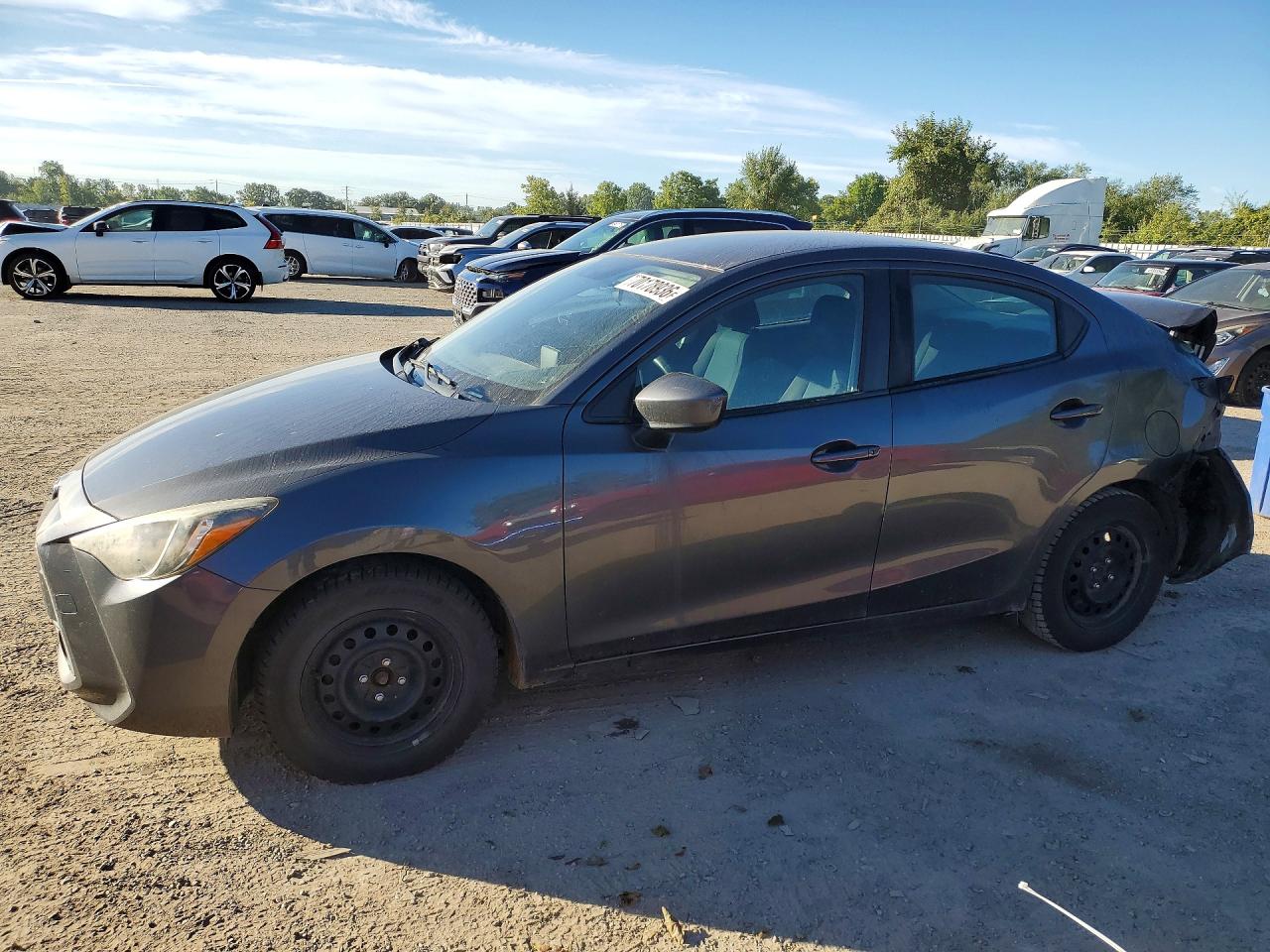 2016 TOYOTA YARIS | 3MYDLBYV2GY103829 | UPCARS