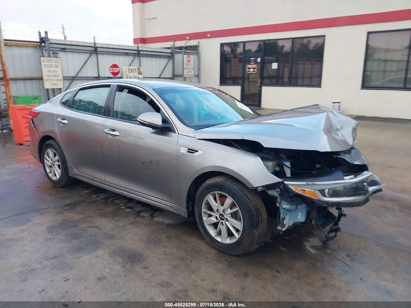 2018 KIA OPTIMA LX | 5XXGT4L36JG220360 | UPCARS