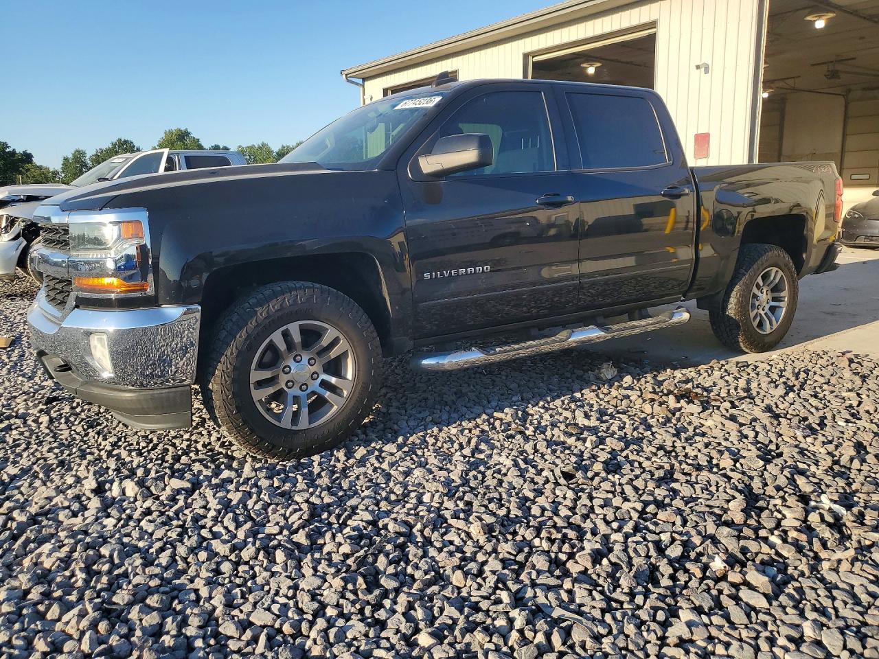 2018 CHEVROLET SILVERADO K1500 LT | 3GCUKREC8JG112027 | UPCARS