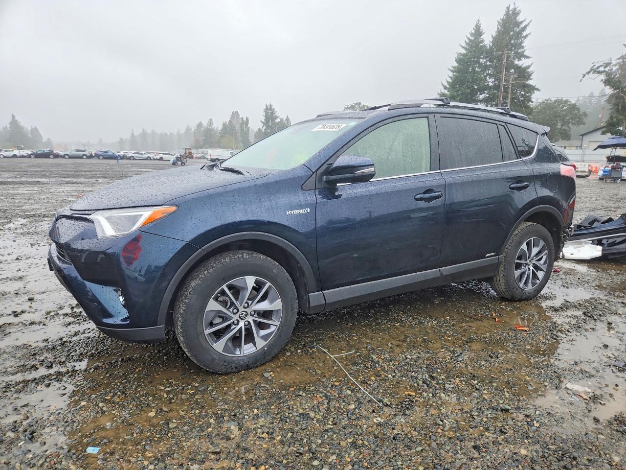 2018 TOYOTA RAV4 XLE | JTMRJREVXJD169983 | UPCARS