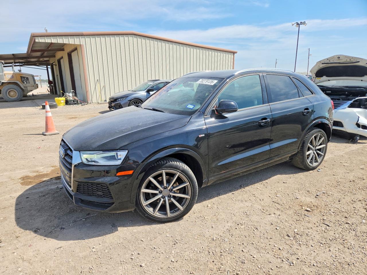 2018 AUDI Q3 PREMIUM | WA1BCCFS1JR029329 | UPCARS