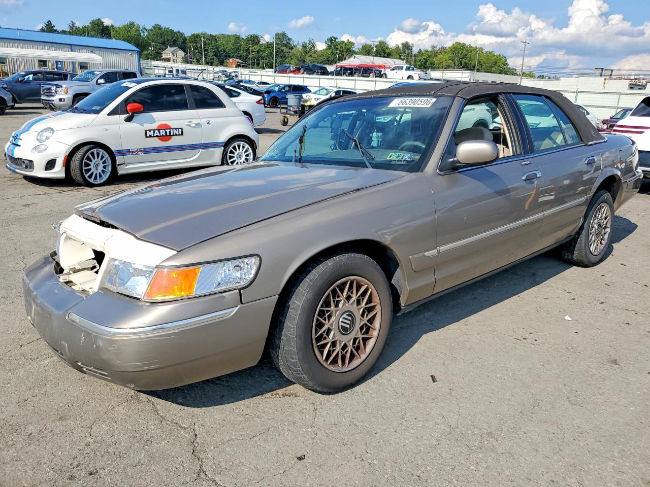 2001 MERCURY GRMARQUIS GS | 2MEFM74W21X660287 | UPCARS