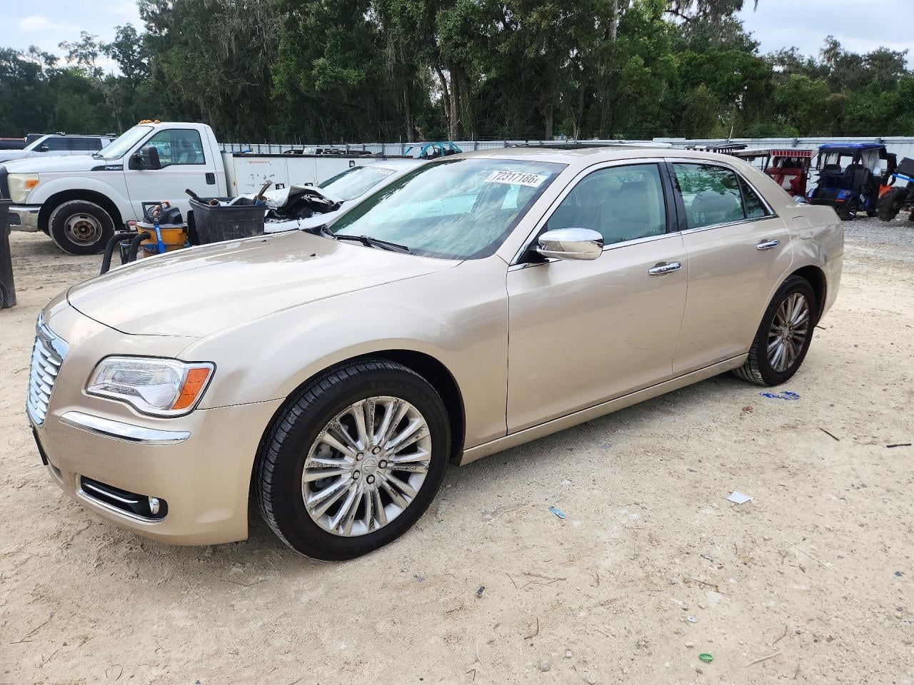 2012 CHRYSLER 300 LIMITED | 2C3CCAHG6CH261827 | UPCARS