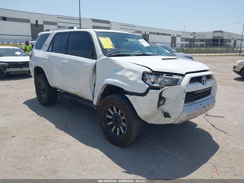 2018 TOYOTA 4RUNNER TRD OFF ROAD | JTEBU5JR8J5603415 | UPCARS