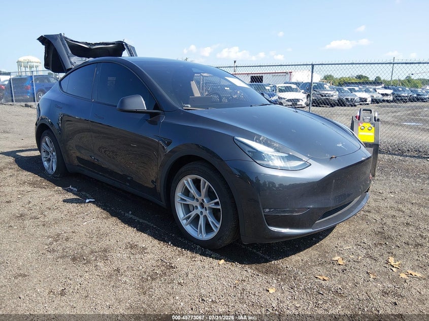 2024 TESLA MODEL Y LONG RANGE DUAL MOTOR ALL-WHEEL DRIVE | 7SAYGDEE3RF036051 | UPCARS