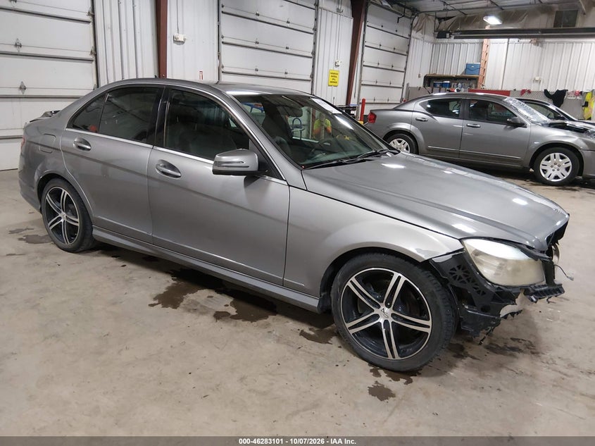 2010 MERCEDES-BENZ C 300 LUXURY/SPORT | WDDGF5EB5AR093735 | UPCARS