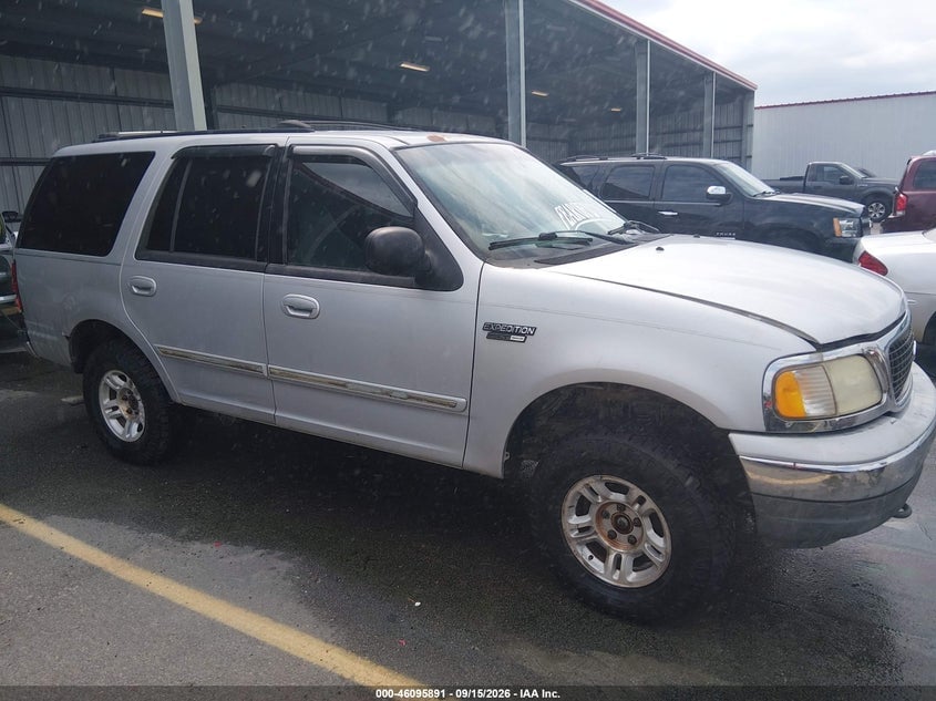 2001 FORD EXPEDITION XLT | 1FMEU16W51LA97588 | UPCARS