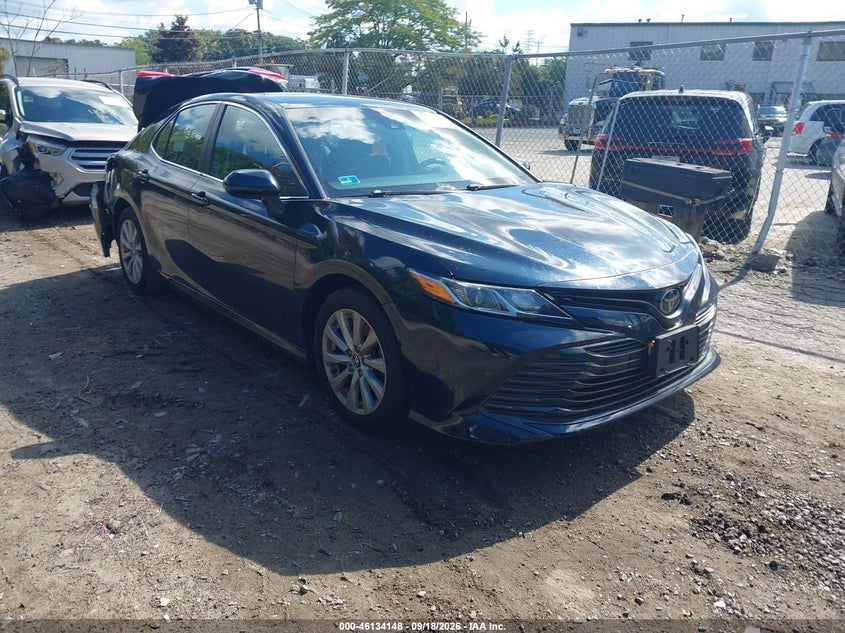 2018 TOYOTA CAMRY LE | 4T1B11HK4JU593076 | UPCARS