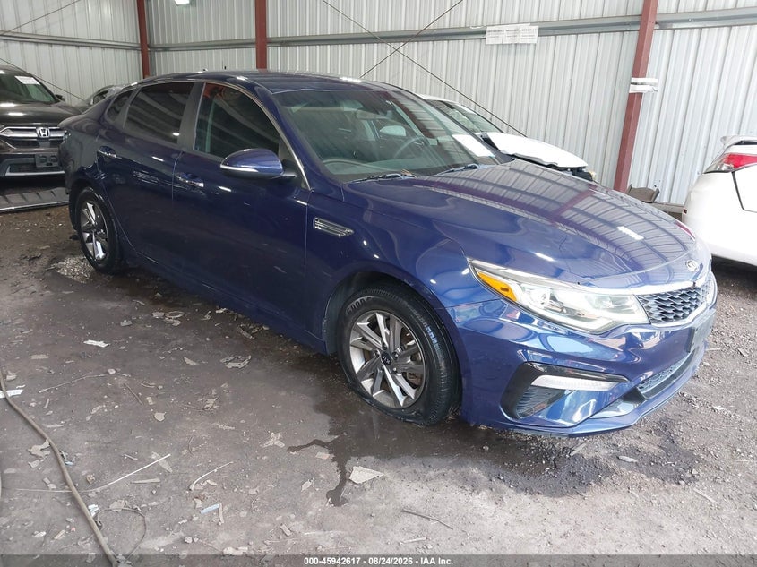 2019 KIA OPTIMA LX | 5XXGT4L31KG375903 | UPCARS