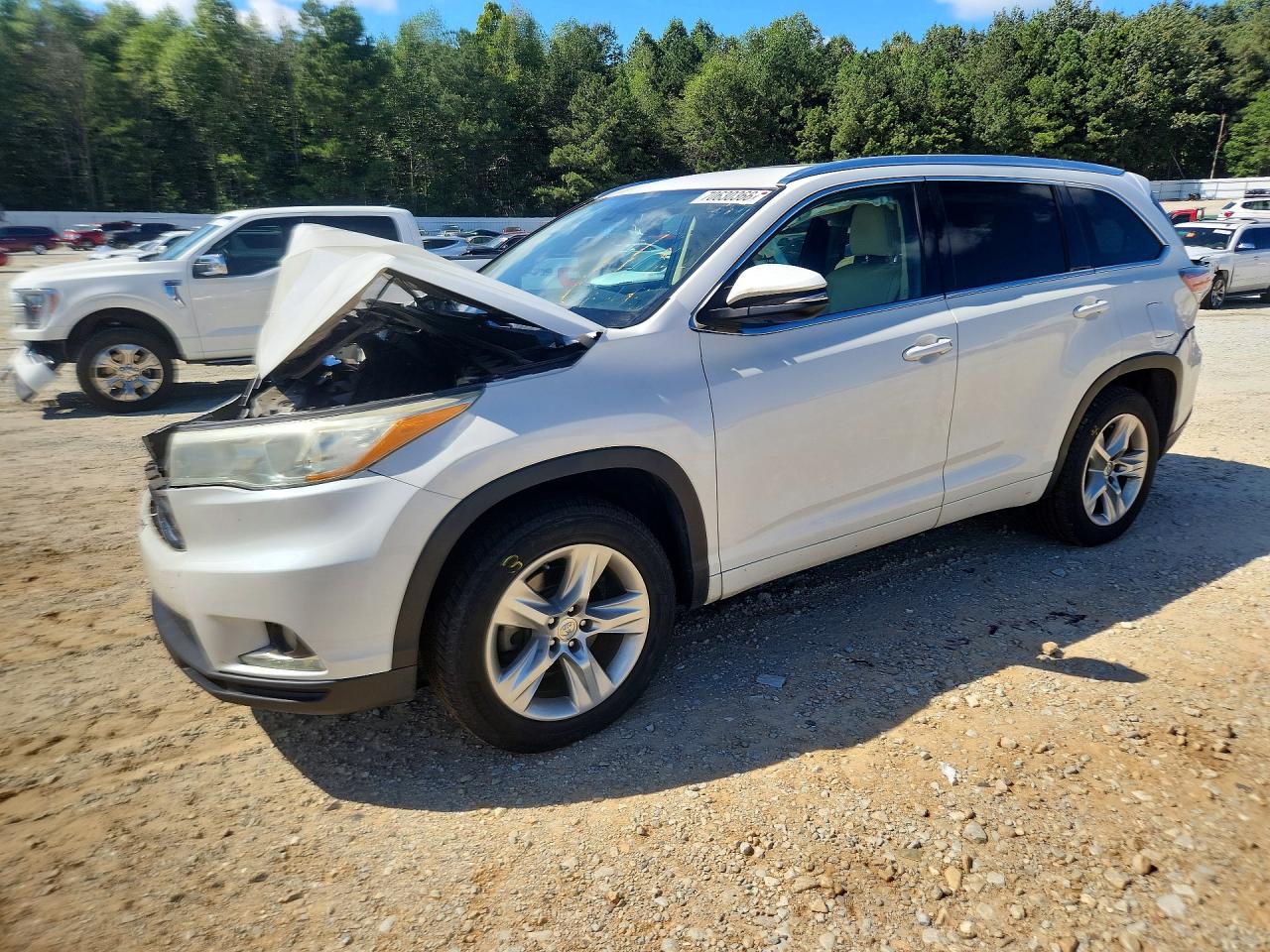 2015 TOYOTA HIGHLANDER LIMITED | 5TDYKRFH8FS112212 | UPCARS