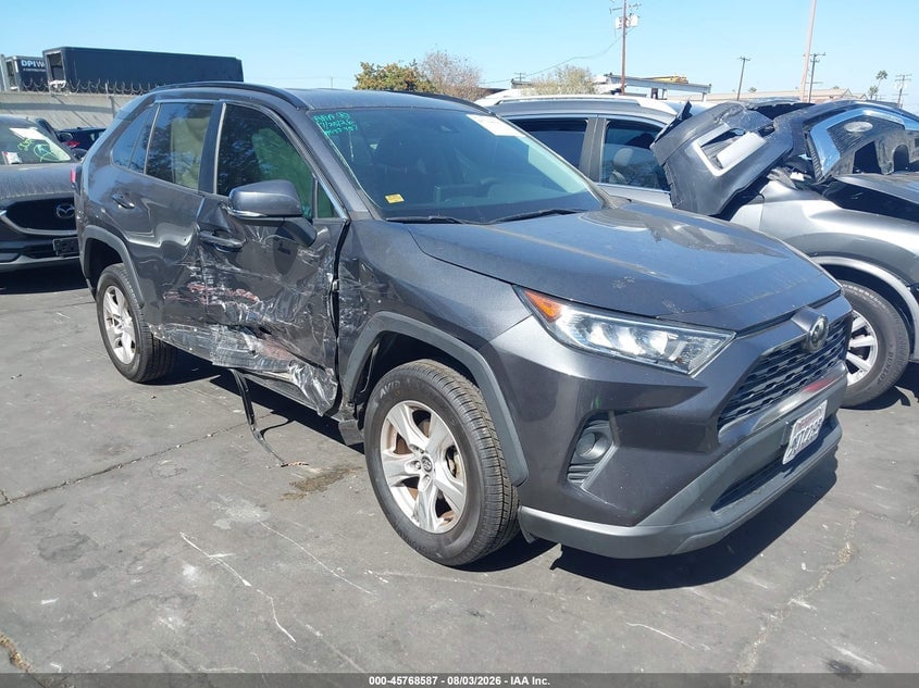 2020 TOYOTA RAV4 XLE | 2T3W1RFV4LC045457 | UPCARS
